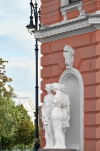 Купить квартиру в Три грации в Санкт-Петербурге