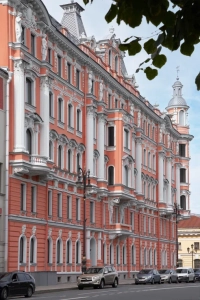 Купить квартиру в Три грации в Санкт-Петербурге